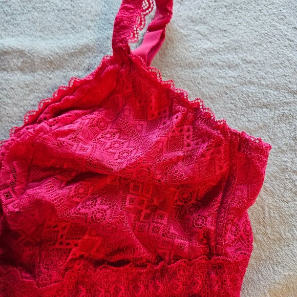 Auden Hot Pink, Lacy Bra, No Wire. Size 46C. - Picture 2 of 4
